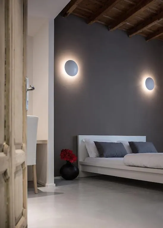 Casa de hóspedes New Fontana Rooms Como Itália